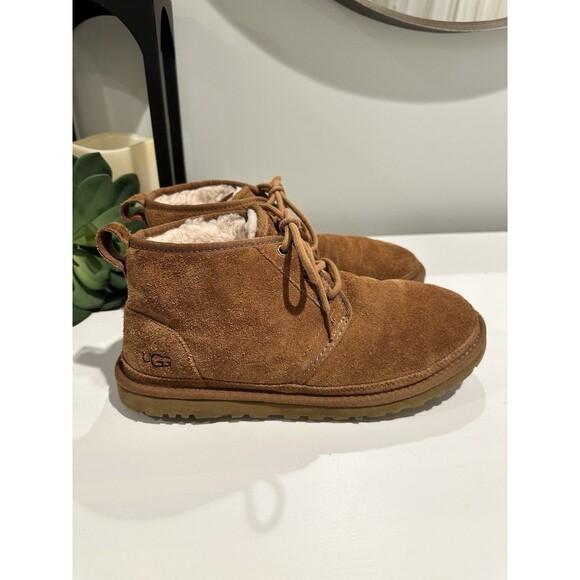 UGG Australia 3236 Chukka Neumel Men’s Suede Boots Size 9/ 10.5 Women- Chestnut main image 9
